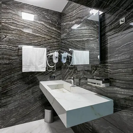 Gregorio Vii Luxury San Damaso Hotel 3*