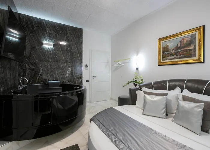 Hotel Gregorio Vii Luxury San Damaso 3*